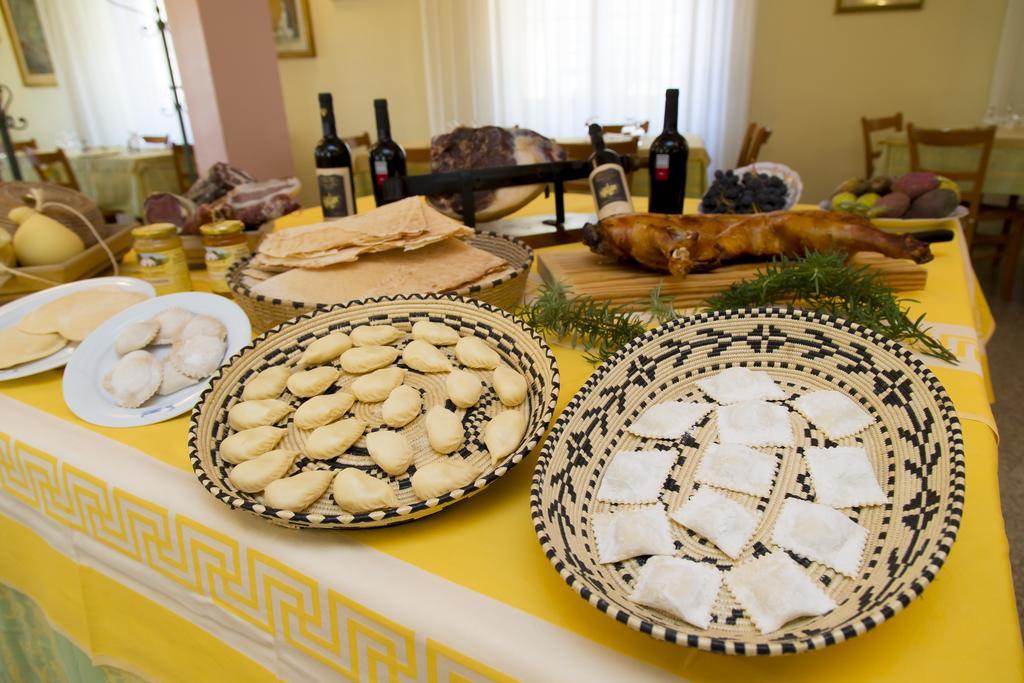 Hotel Grillo Νουόρο Εξωτερικό φωτογραφία