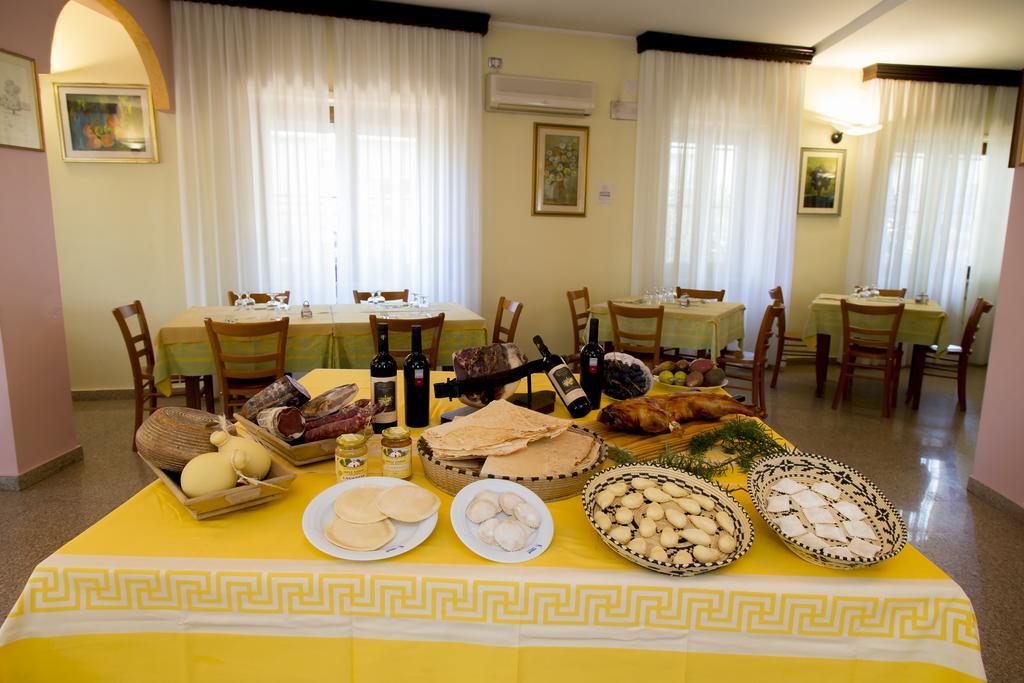 Hotel Grillo Νουόρο Εξωτερικό φωτογραφία