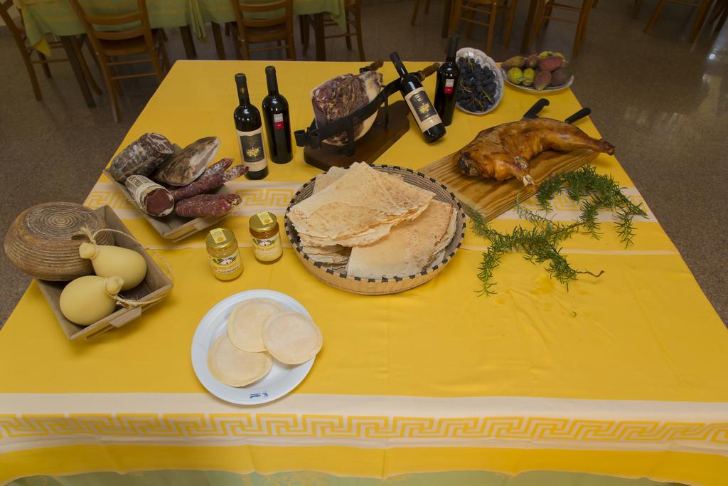 Hotel Grillo Νουόρο Εξωτερικό φωτογραφία