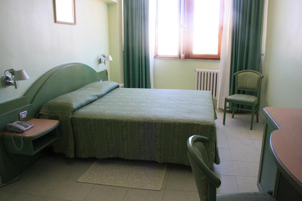 Hotel Grillo Νουόρο Εξωτερικό φωτογραφία